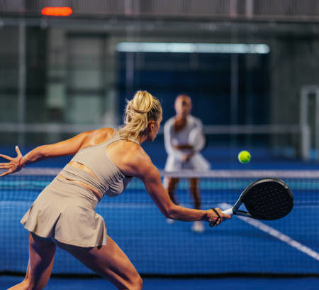 Quels avantages offre un expert pour construire un court de padel ?